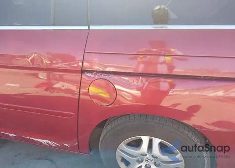 2005 Honda Odyssey Ex-L z USA, uszkodzony, nr VIN 5FNRL38695B045035